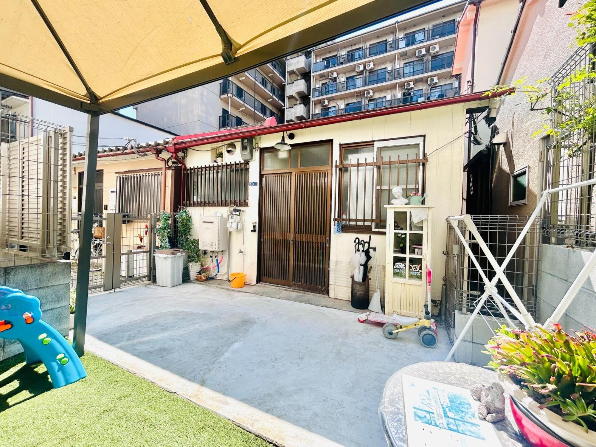天下茶屋駅5分、専用庭付き平屋—Kik Iハウス Villa Osaka Buitenkant foto
